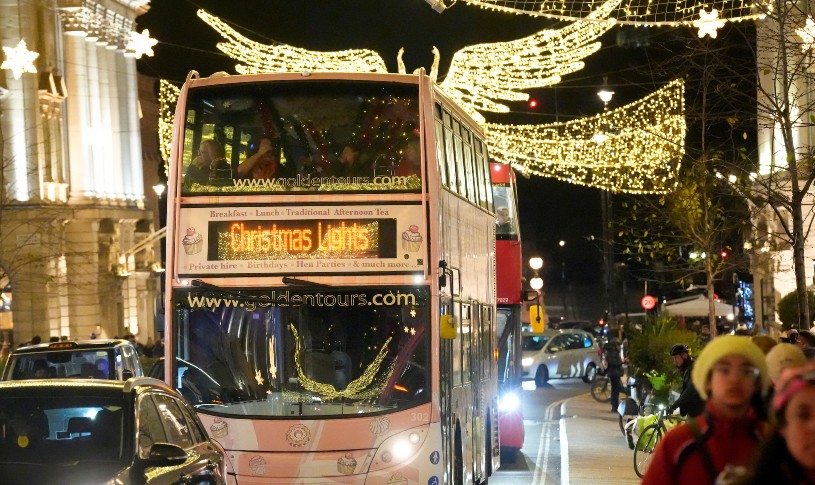 Christmas Lights Singalong on Regents Street
